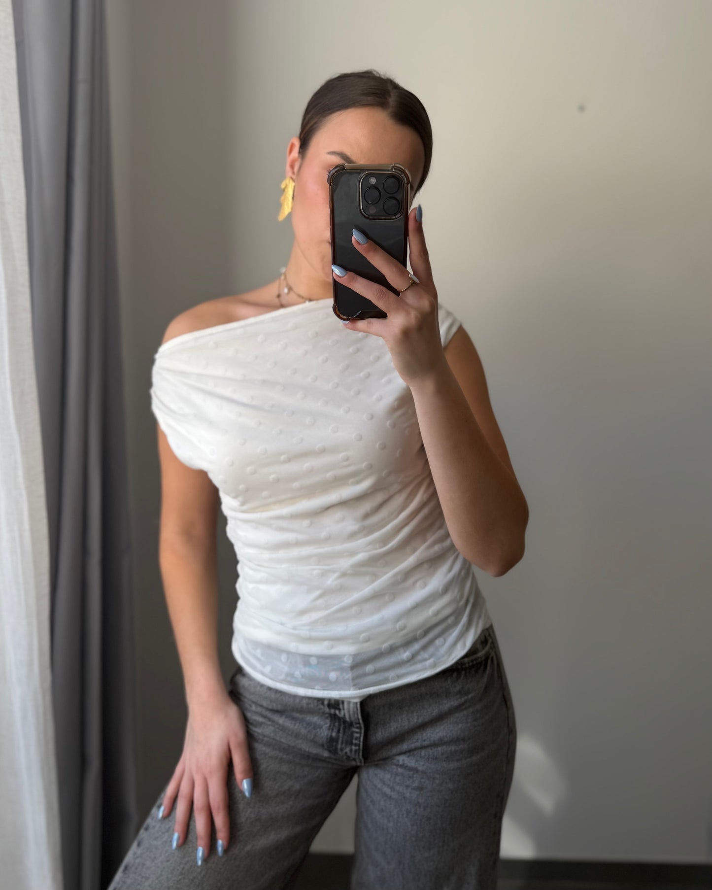 Top HÉLÈNE