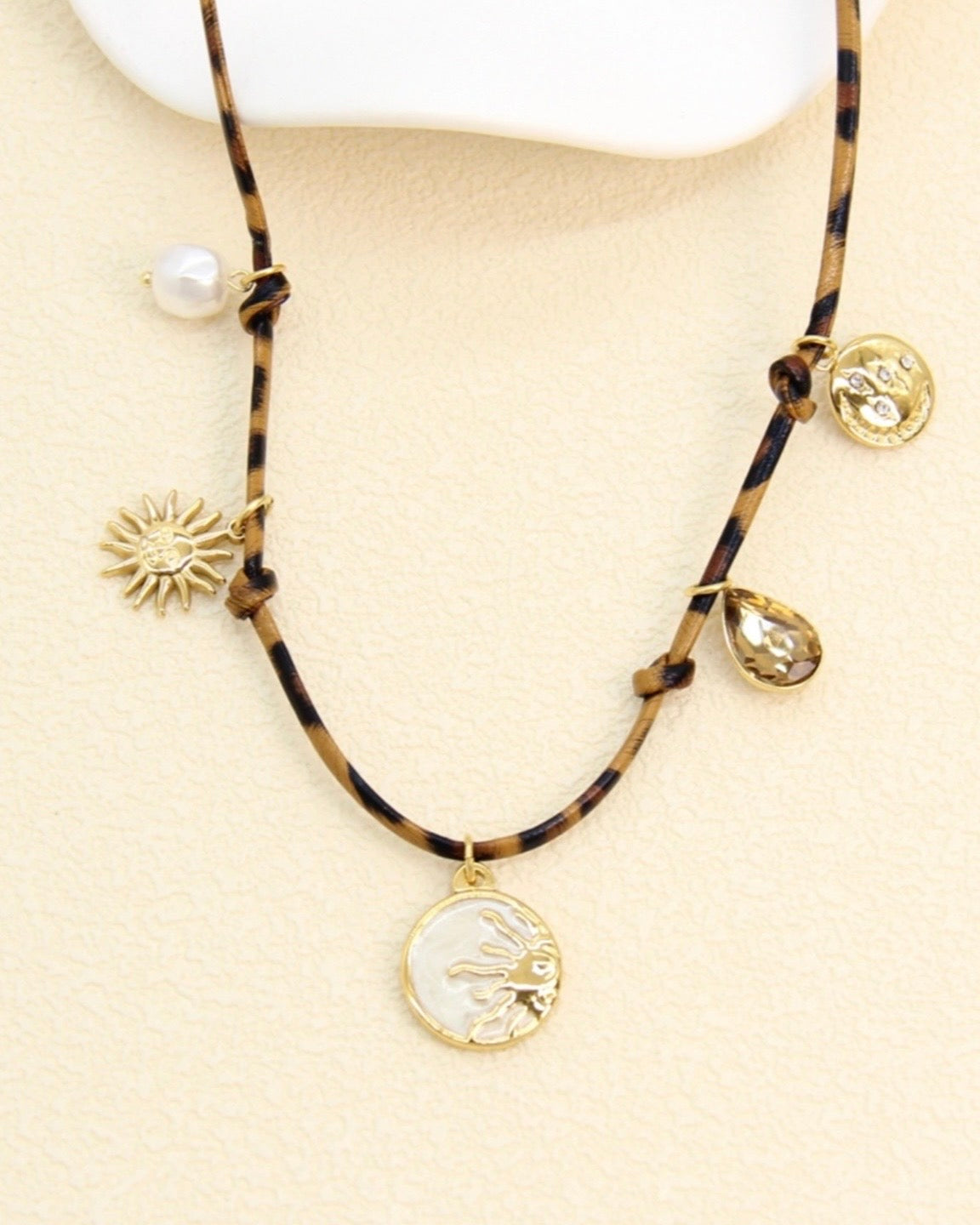 Collier CHILI