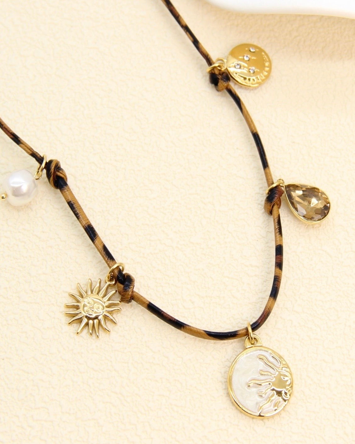 Collier CHILI