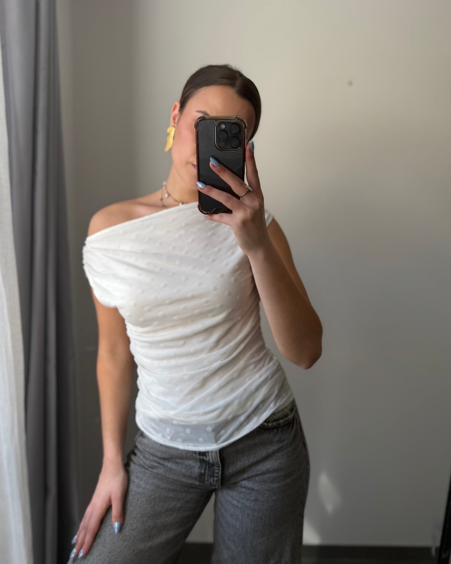 Top HÉLÈNE
