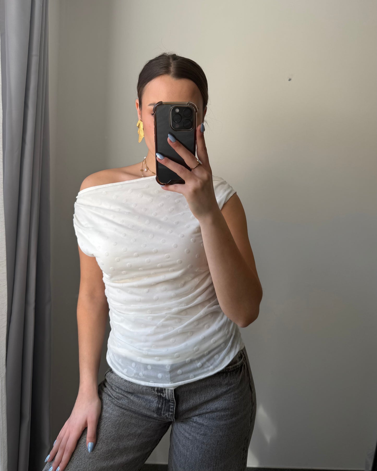 Top HÉLÈNE