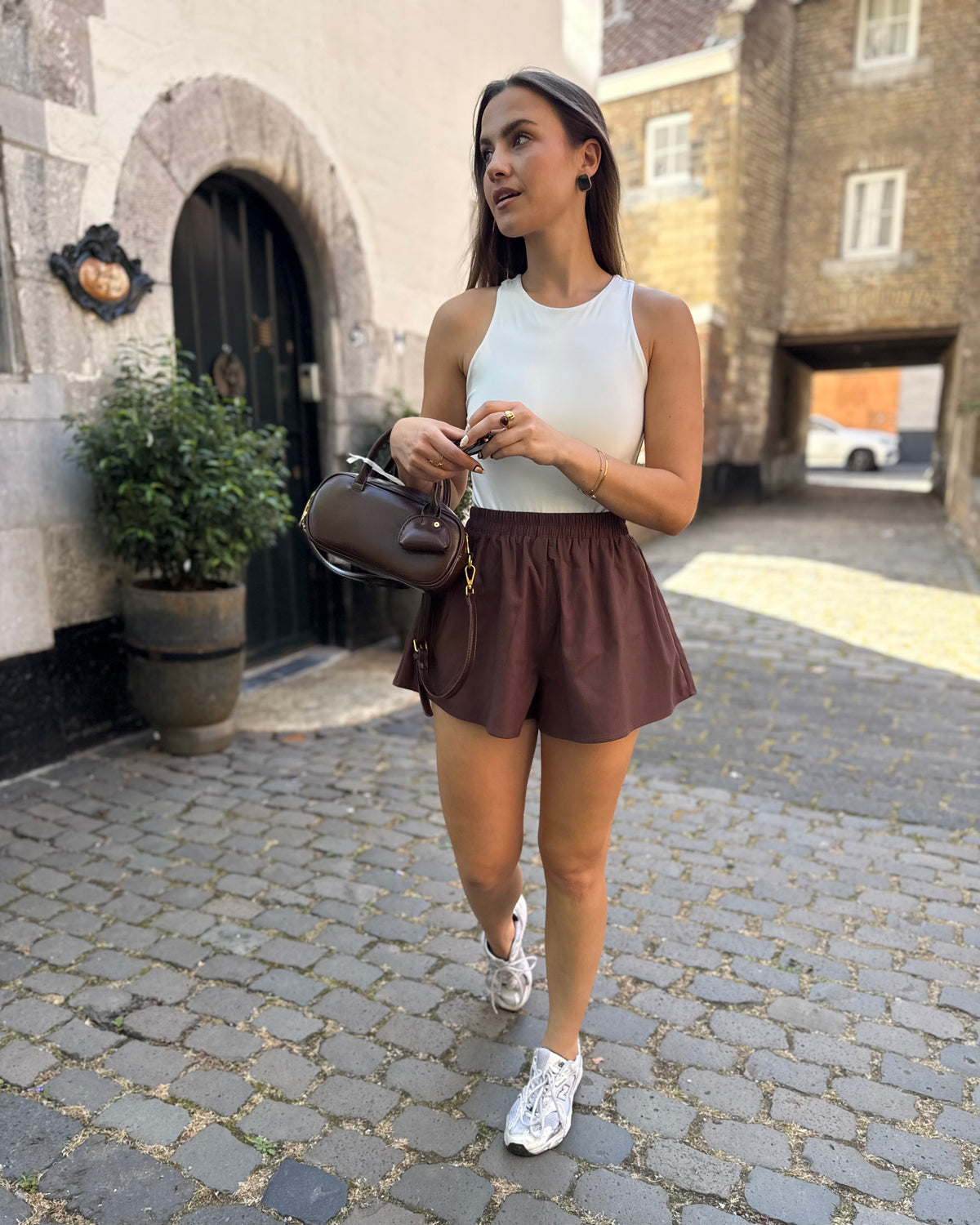 Short THAIS